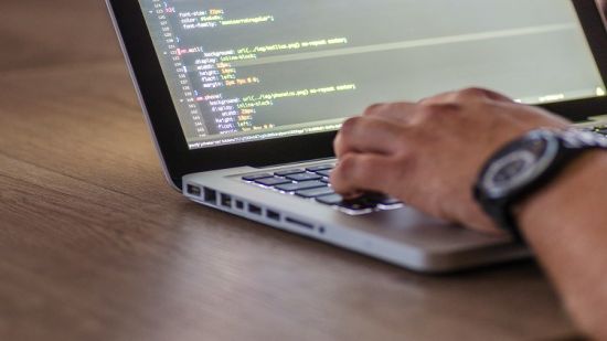 如何使用最新的Bootstrap版本4构建漂亮的响应式网站